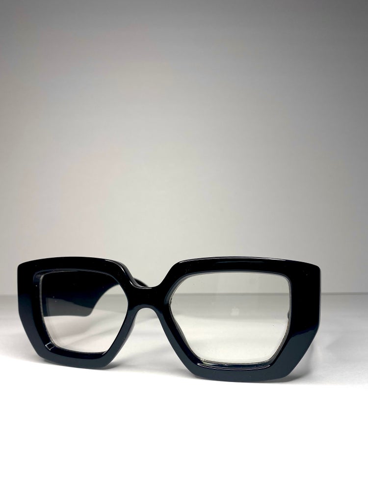 Black frame clear lens glasses