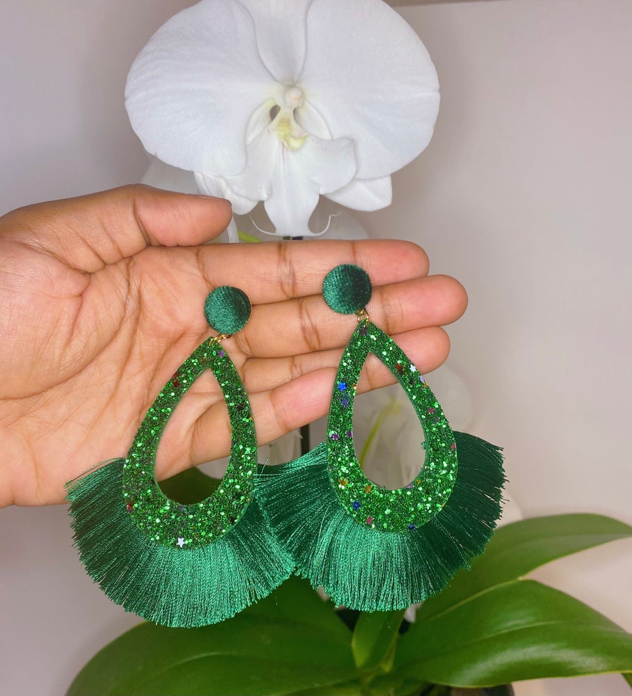 emerald green fan earrings with green glitter accents